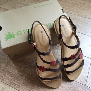 El Naturalista Pleasant Brown Tulip Sandals Size 39